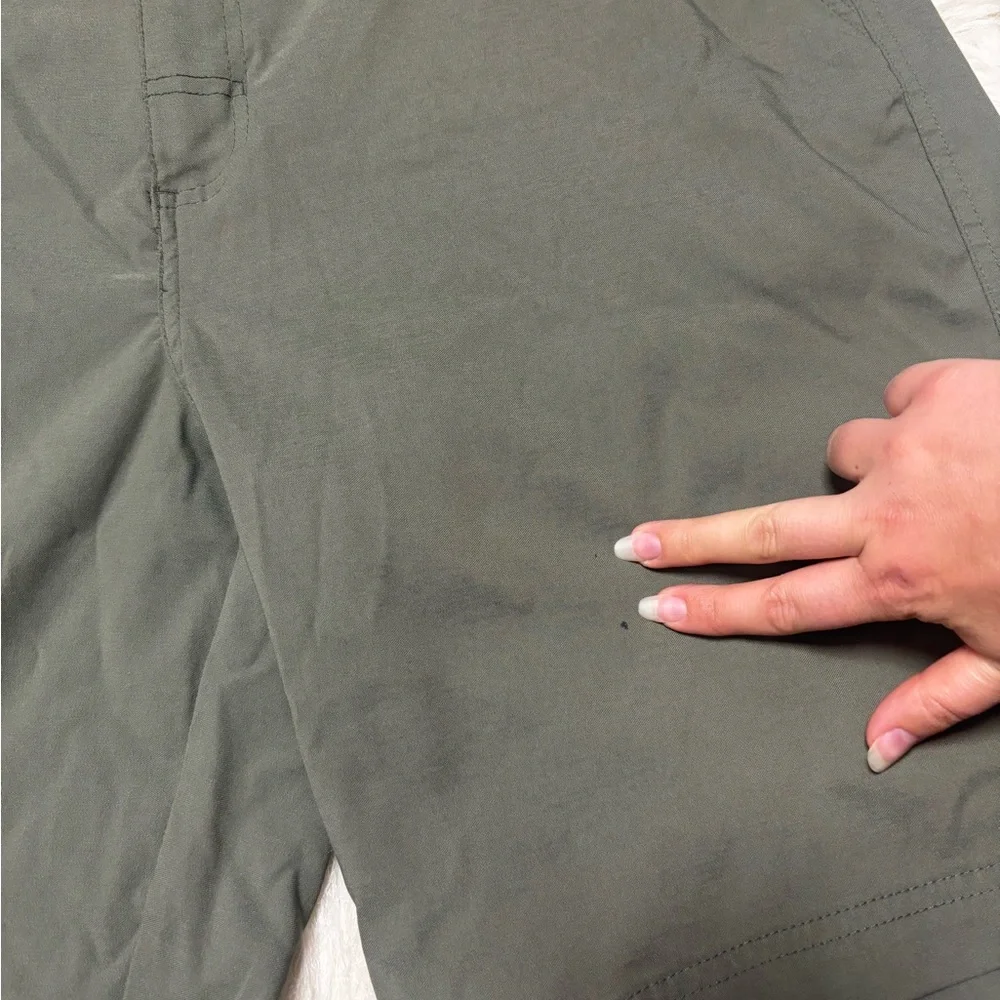 Gerry Men’s Forest Green Shorts size 36